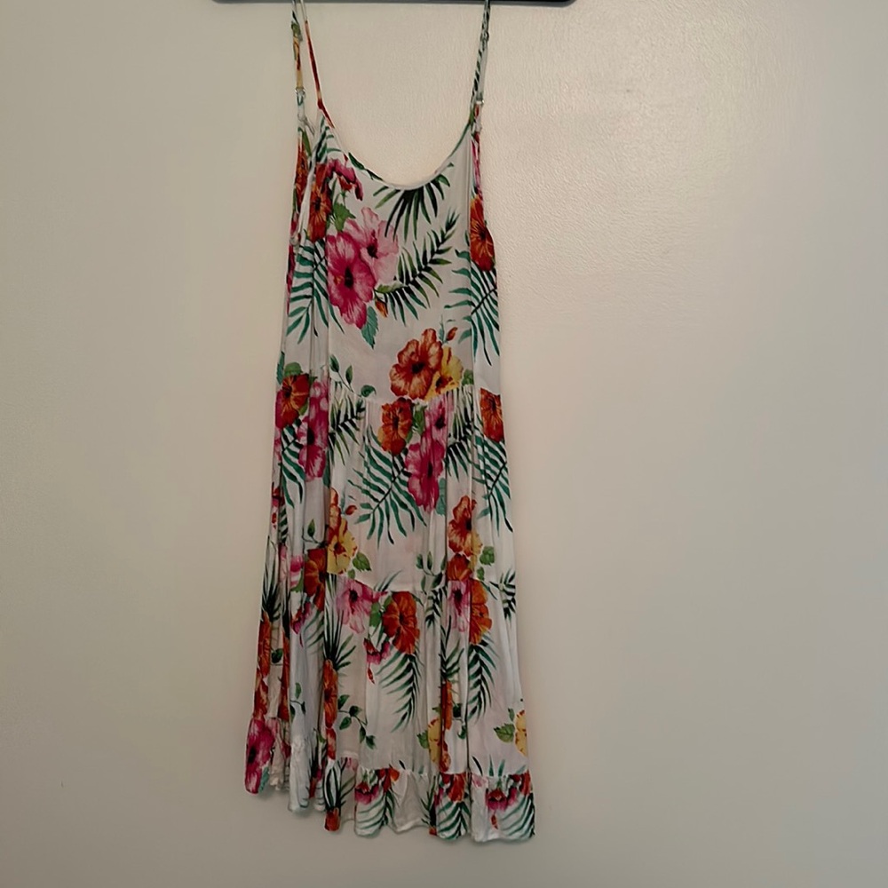 Tropical coverup